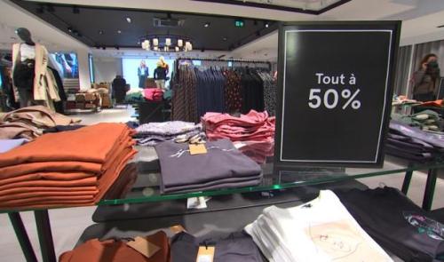 Soldes: les commerçants se préparent à vider d'énormes stocks