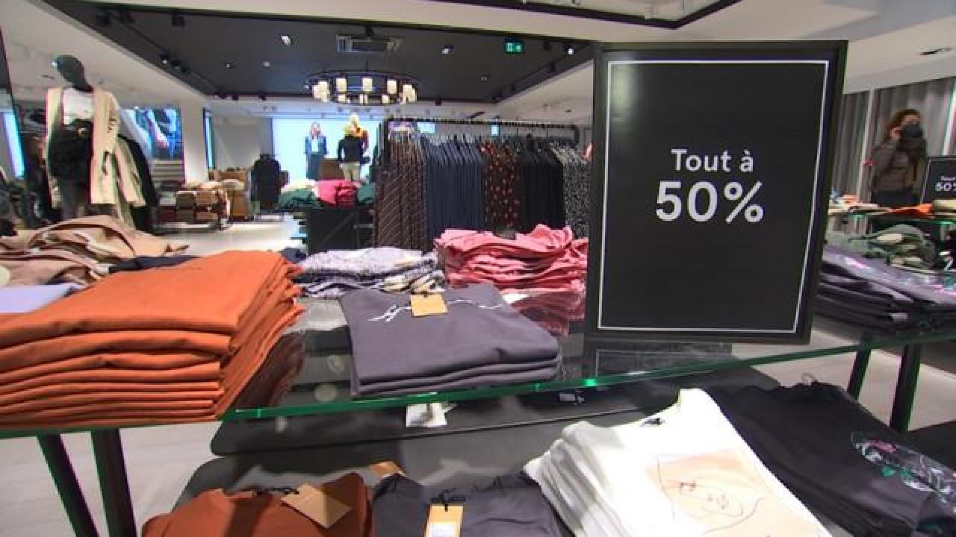 Soldes: les commerçants se préparent à vider d'énormes stocks