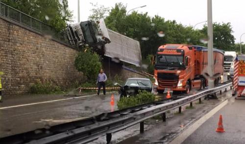 Spectaculaire accident en direction de Maastricht (vidéo) 
