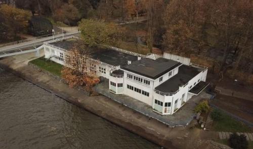 Enfin une affectation au bâtiment des sports nautiques (Boverie) !