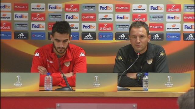 Standard - PanathinaÍ¯kos, la conférence de presse des Rouches (vidéo)