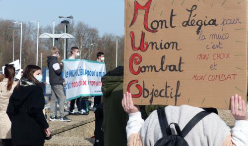 Suspension de la décision de concentrer l'ensemble de l'activité "muco" sur le site du CHR