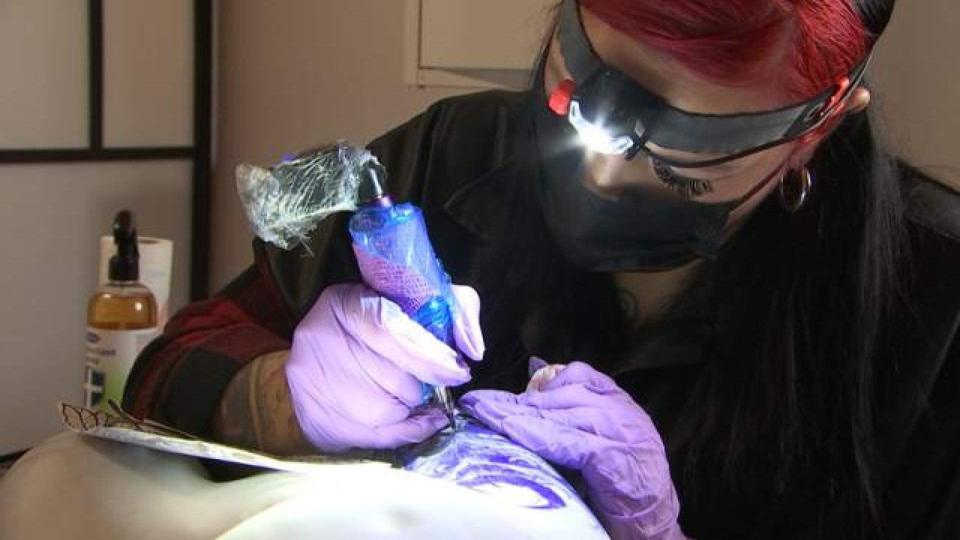 Tatoueurs: des normes de sécurité qui font la différence !