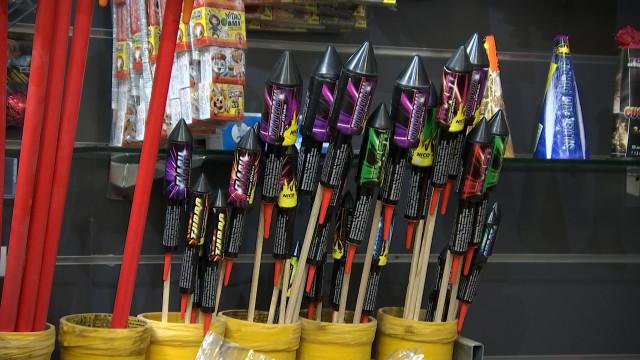 Toujours du succès pour les feux d'artifice malgré des interdictions 