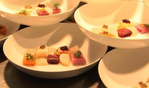 Deux chefs en cuisine 