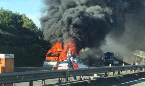 Un mobilhome explose sur la E25