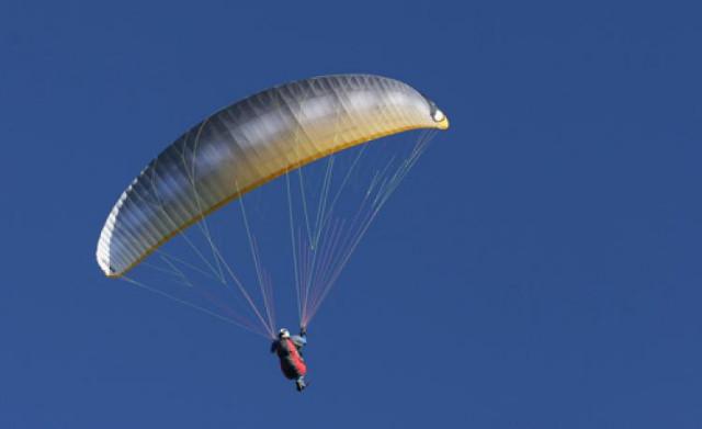 Un parapentiste chute de 30 mètres à Esneux !