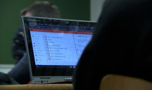 Une aide pour faciliter la transition numérique dans le secondaire