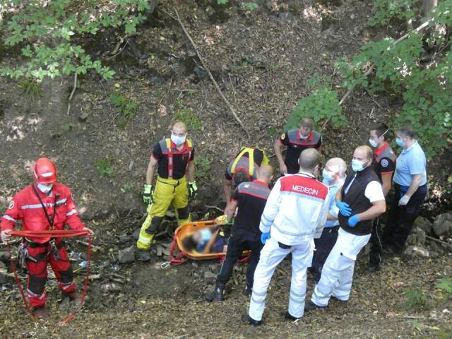 Une cycliste chute de six mètres dans un ravin à Chaudfontaine