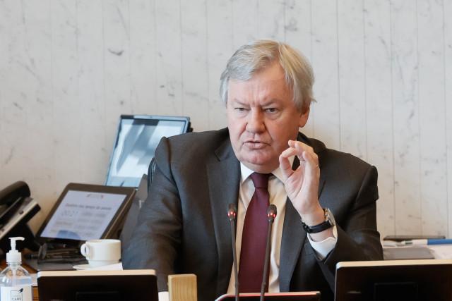 Une mise en jambe théorique pour la commission d'enquête "inondations"