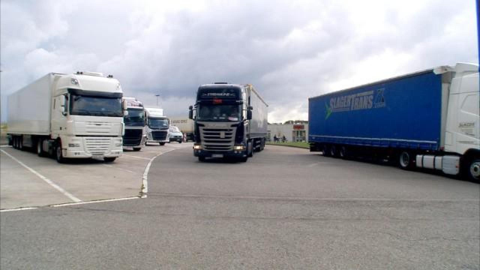 Waremme : aire d'autoroute interdite aux camions
