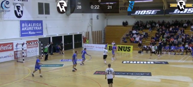 Zapping sports: Visé rit au foot et pleure au handball