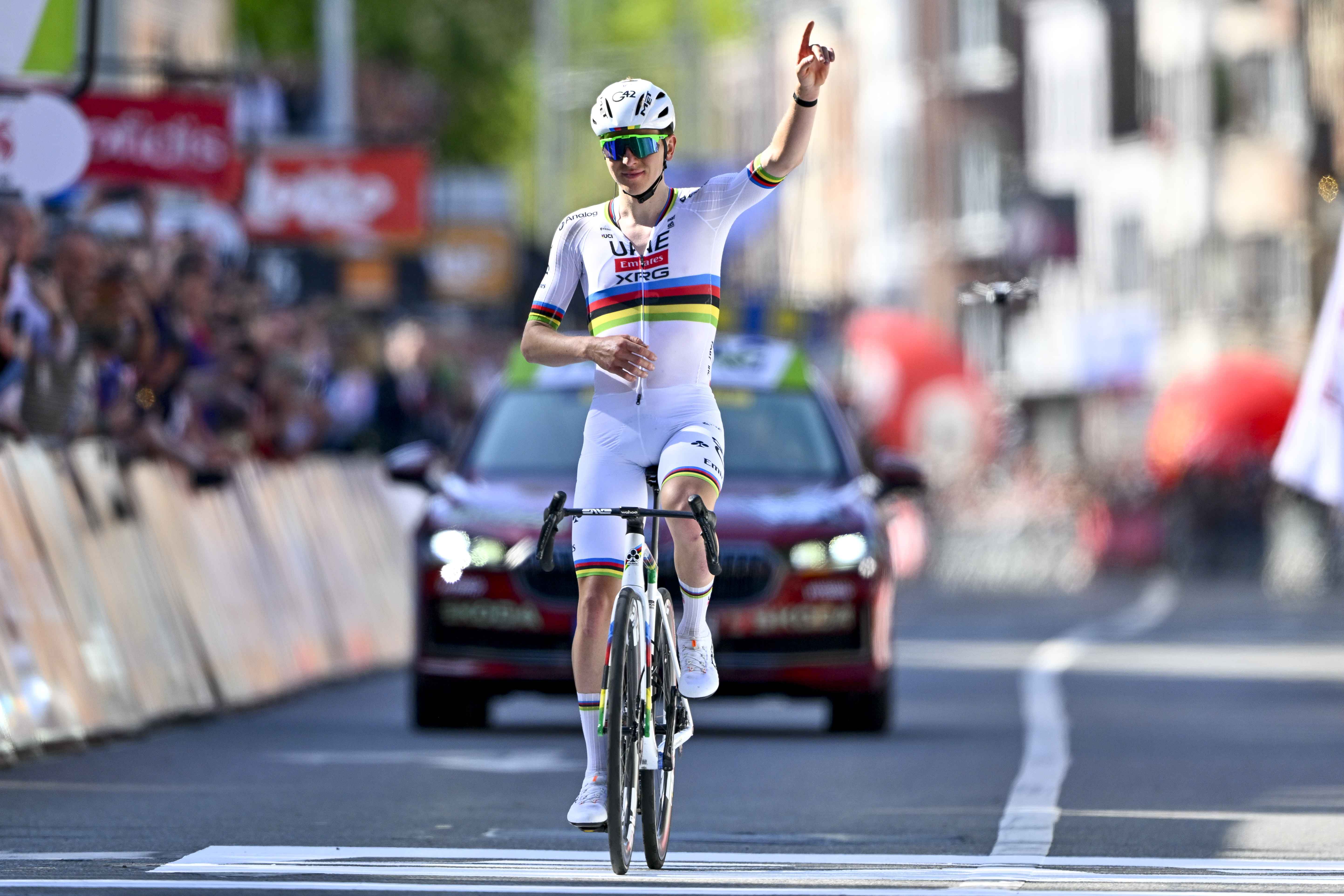 Pogacar "heureux" de conclure son printemps "avec un succès, tout a été parfait"