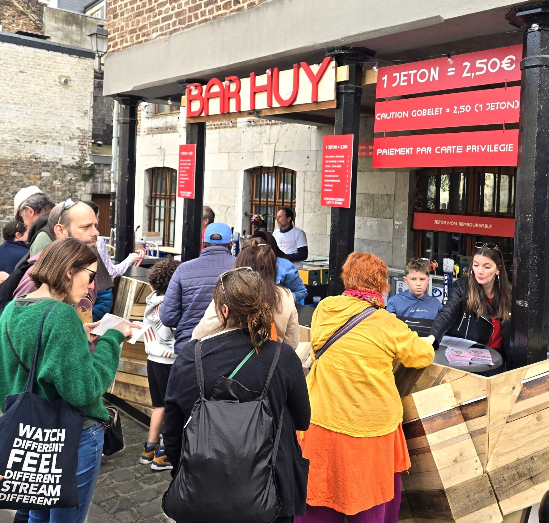 Le Festival des Arts de la Rue de Huy cherche des bénévoles