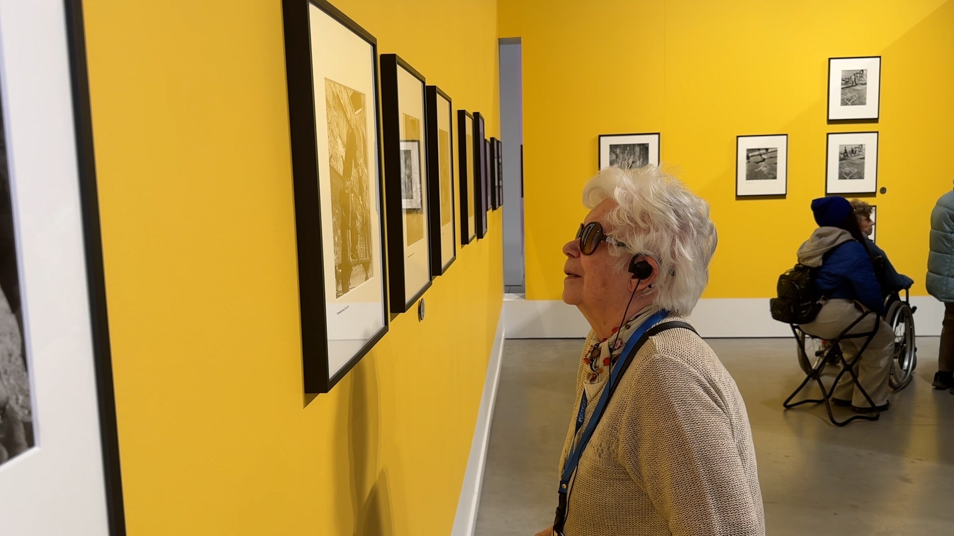 Les résidents d'une maison de repos dans l'univers de Doisneau
