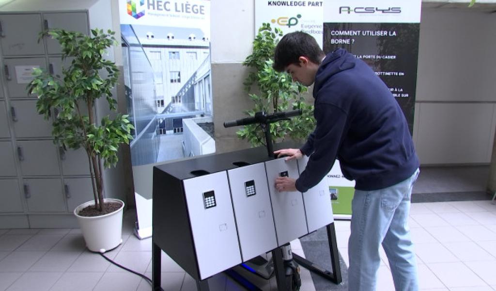 Nouvelles bornes pour trottinettes à HEC 