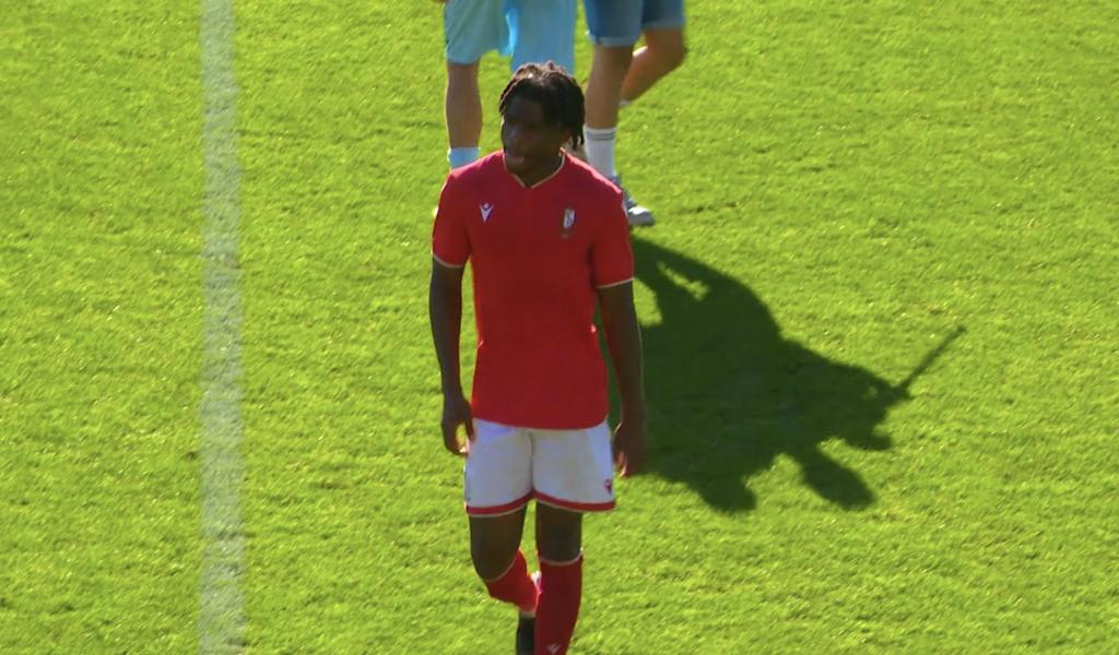 D1ACFF : les jeunes du SL16 partagent face à Stockay