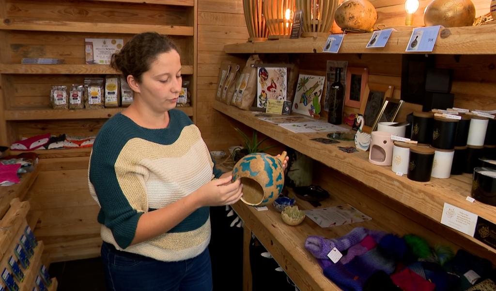 Ferrières: les artisans locaux vendent leurs produits à l'Office du tourisme