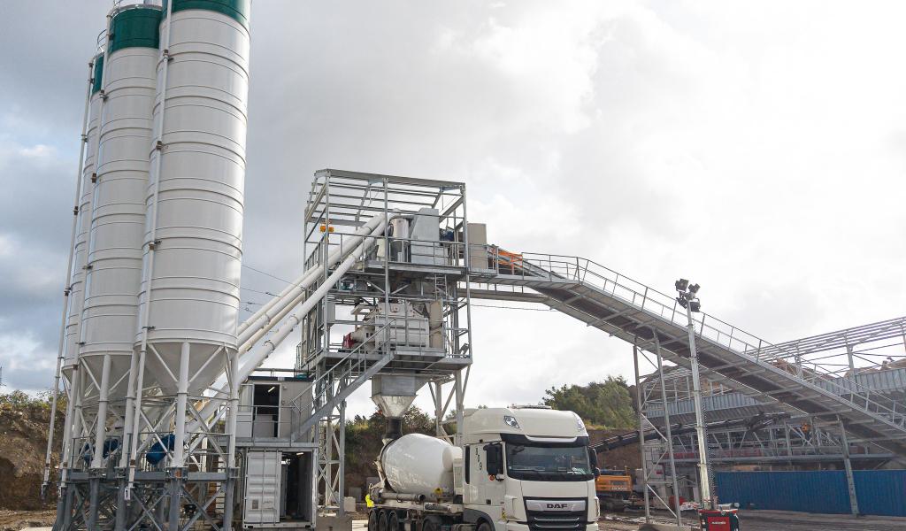 Drame chez Ecodream à Hermalle-sous-Huy : un ouvrier meurt après une chute de trois mètres