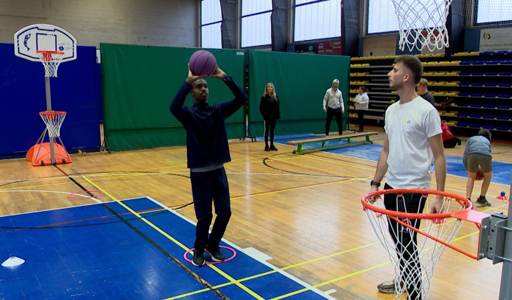 Les Maisons de Jeunes en contact avec le monde du handicap à travers le sport