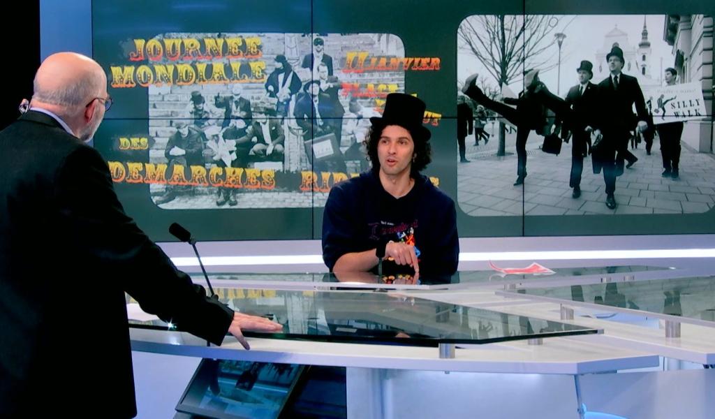 Invité : parcourir le centre de Liège en adoptant une démarche ridicule, pourquoi pas !