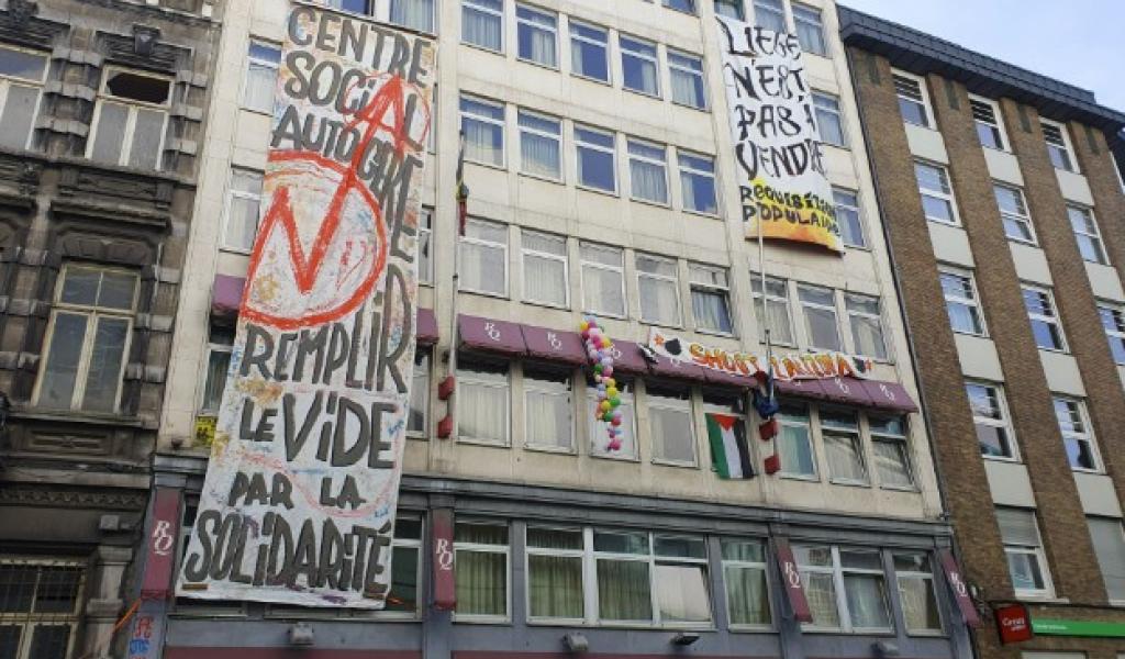 Un bâtiment inoccupé transformé en centre social autogéré à Liège