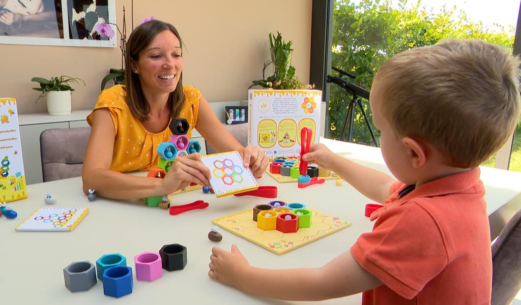 AlvéoColor, jeu liégeois. S'amuser et apprendre avec les abeilles