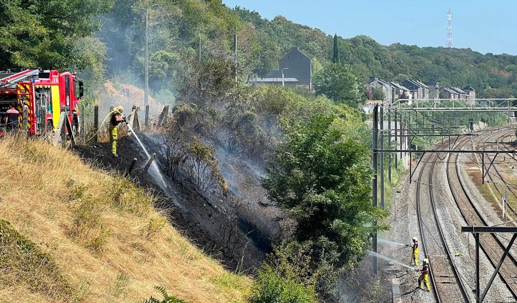 Engis : incendie d'un espace boisé
