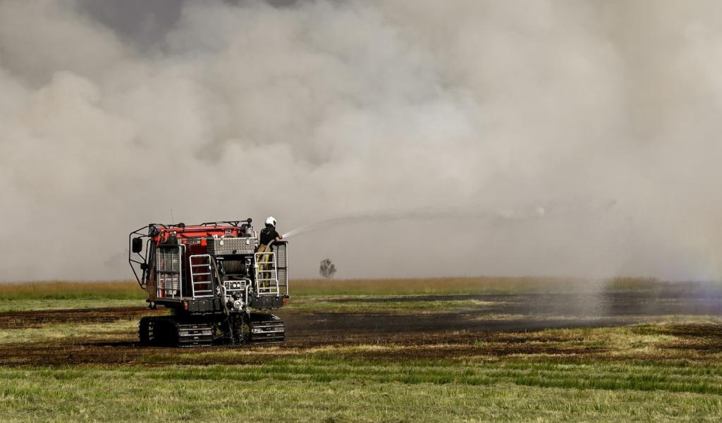 Fagnes : contenir le feu et espérer pouvoir arroser par les airs