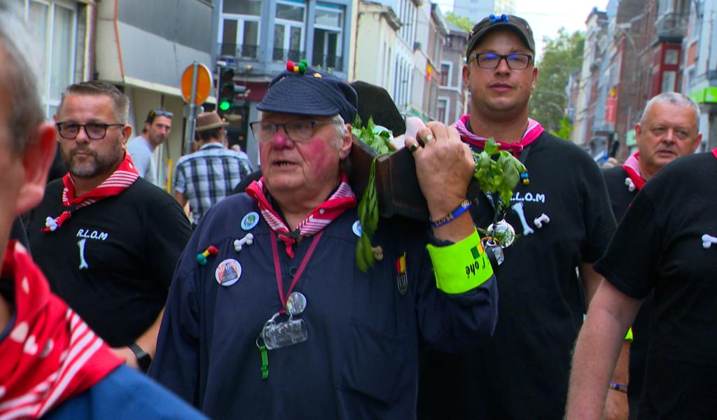 Outremeuse enterre l'os et la fête