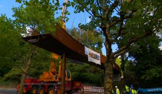 Liège : une passerelle de 81 mètres pour les piétons et cyclistes du parc Clajot