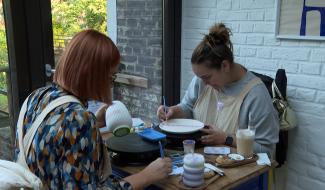 Biscuit Café: un café céramique a ouvert ses portes à Liège