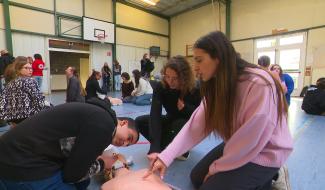 Formation à la réanimation pour 300 élèves liégeois