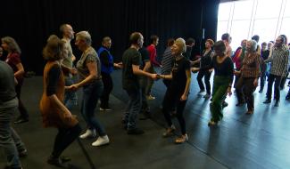 Du folklore au dancefloor : les danses wallonnes en mouvement