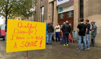 A l'école Léon Mignon, la grève est une question de survie