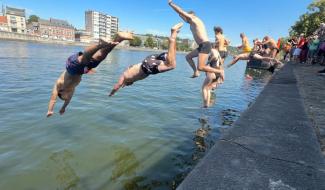 100 personnes ont fait le grand saut dans la Meuse ce dimanche