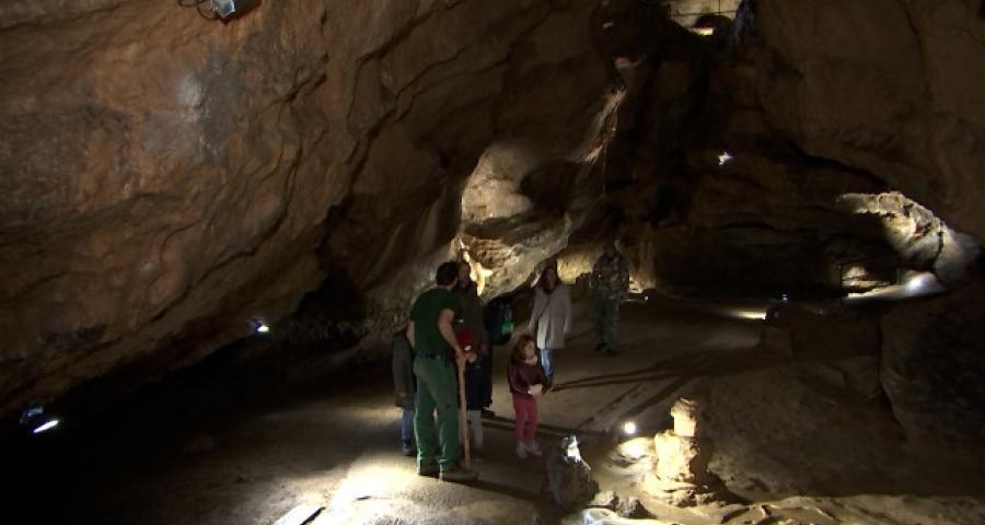 Exploration des grottes de Remouchamps : chacun son rythme