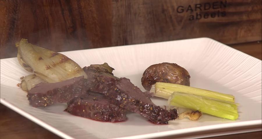 Winter Grill - Le filet de cerf accompagné de poireaux et de chicons