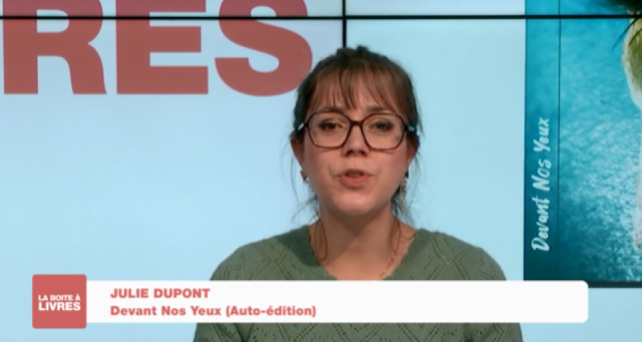 Boite à livres: Julie Dupont, Devant nos yeux (Auto-édition)