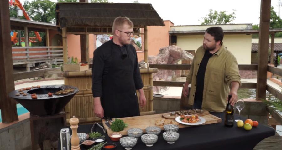 Couteaux et scampis grillés