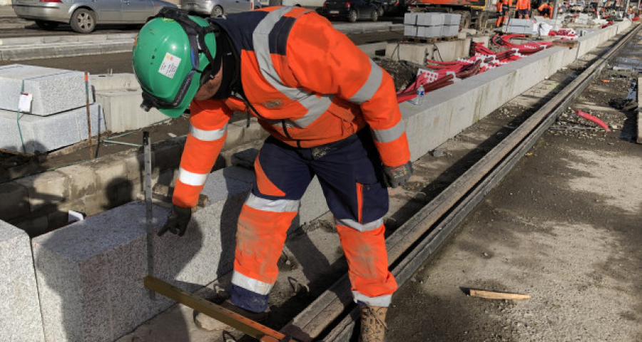Tram En Commun S5#20 : bordures de nez de quai et conduite de gaz 