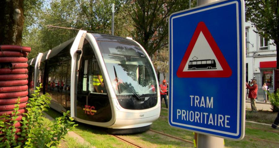 Tram: attention à votre sécurité! 