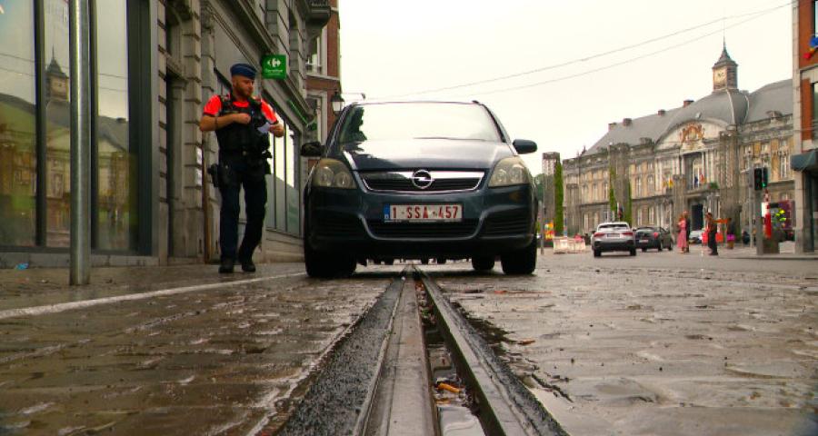 Le parking sauvage sur le passage du Tram : c'est fini 