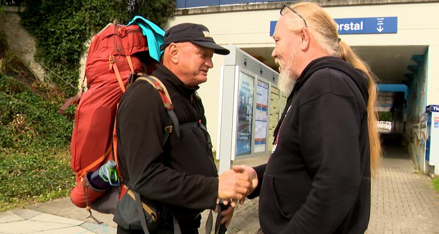 Un marcheur contre la pauvreté