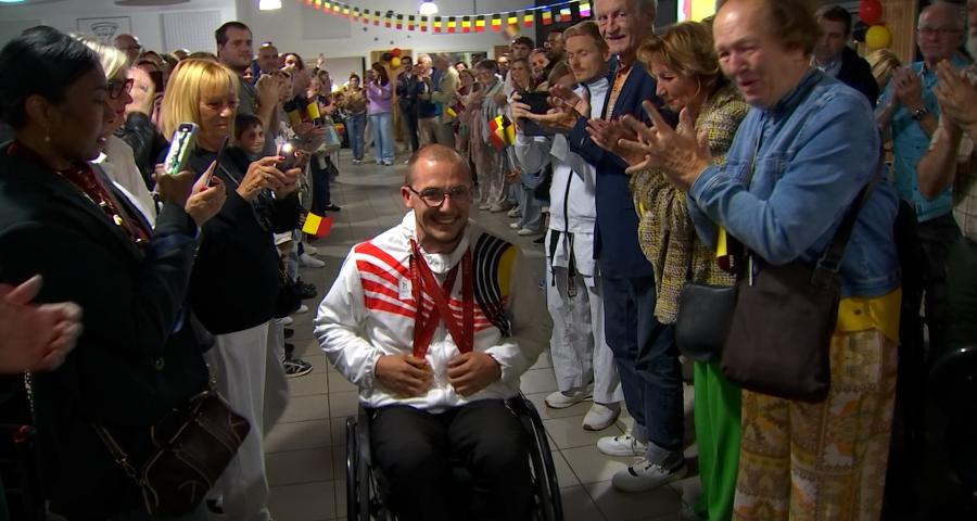 L'athlète paralympique Maxime Carabin mis à l'honneur dans sa commune de Soumagne