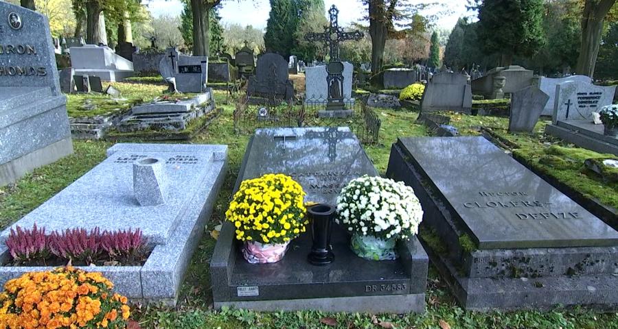 Toussaint: du monde dans les cimetières liégeois