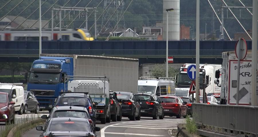 A Liège, les trajets domicile - lieu de travail se font majoritairement en voiture