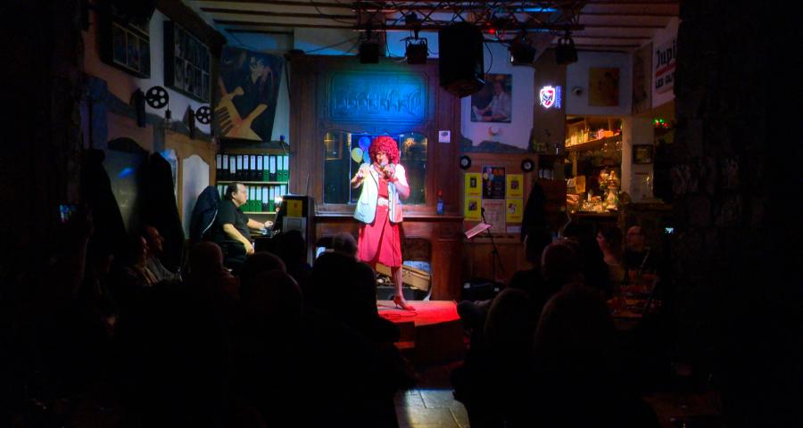Aux Olivettes, café chantant hors du temps, fête ses 60 ans