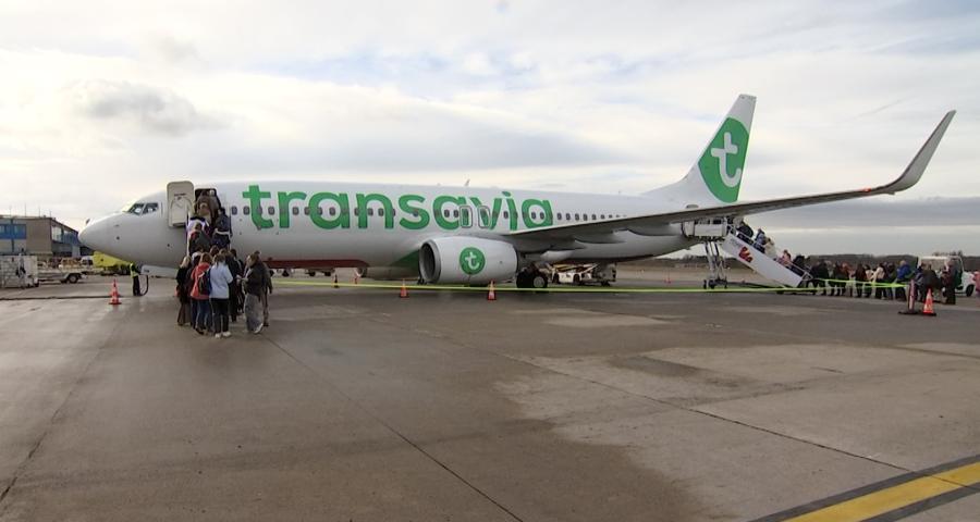 Voyages Léonard troque le car pour l'avion !