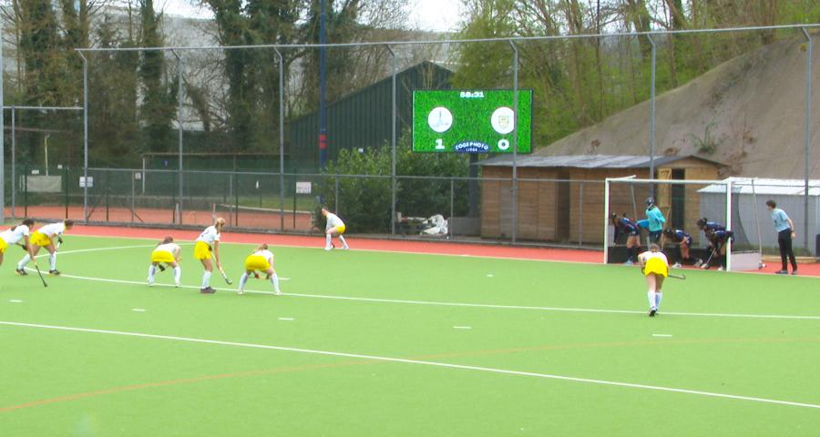 Duel au sommet en hockey dames: l'Old Club recevait Ombrage